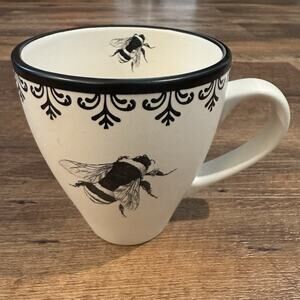 WORLD MARKET FRENCH LETTERPRESS IVORY WHITE & BLACK COFFEE MUG "Bee" READ
